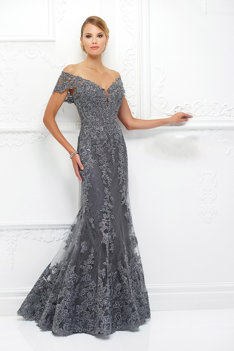 M12213 - Diva Bridal Boutique